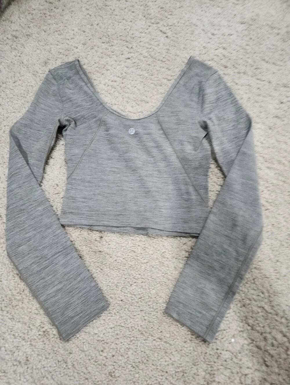 lululemon athletica Gray Long-Sleeve Scoop Back Crop Top